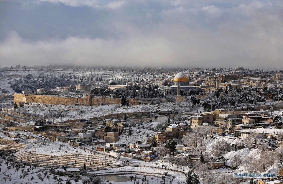 Иерусалим занесло снегом